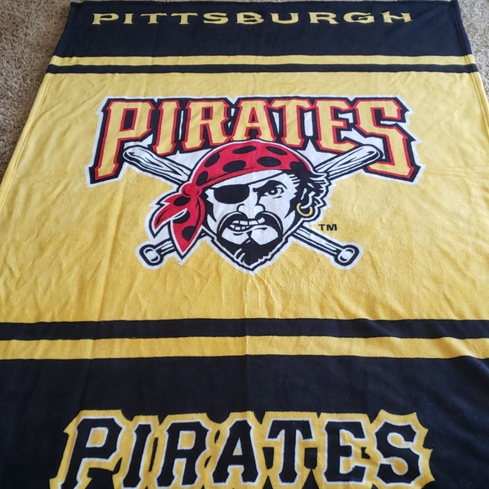 Pittsburgh pirate throw